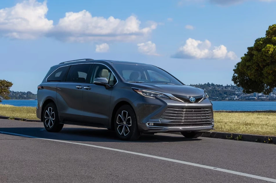 Toyota Sienna Price in Ireland 2026